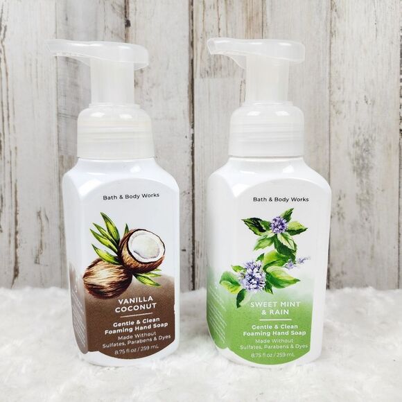 Bath & Body Works Foaming Hand Soaps Set of 2 - Picture 1 of 4